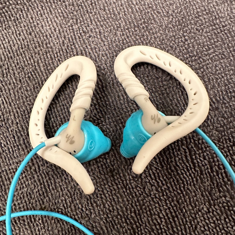 Wrap Around Ear Buds